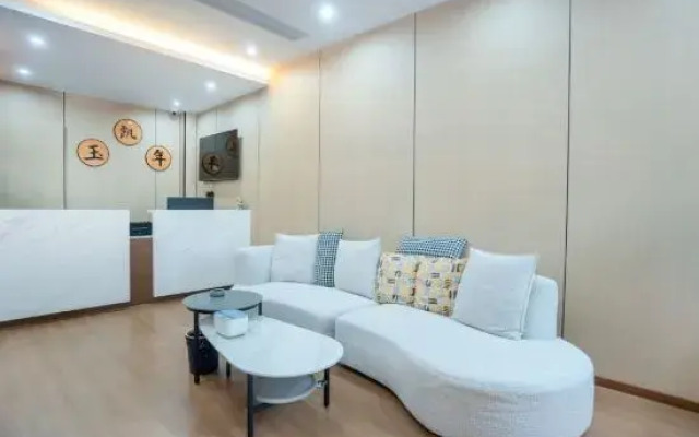 Yukainian Homestay (China Ceramic Museum)