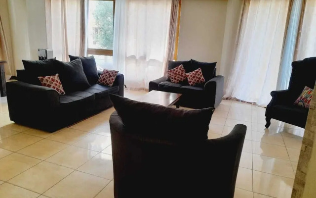 Lux Suites Dofils Assia Apartments