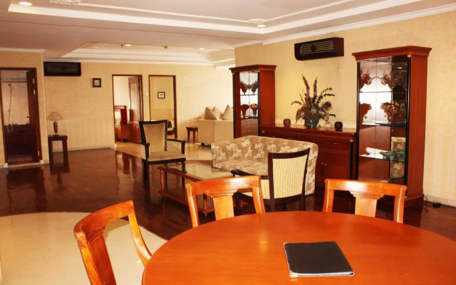 Travellers Suites-2bedrm Suite