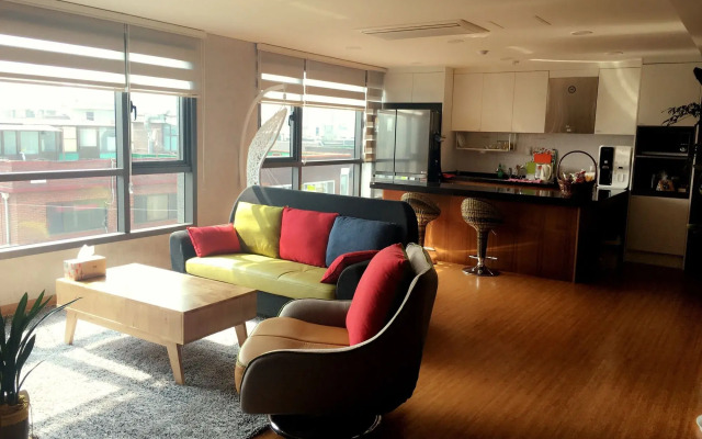 Hongdae Hostel 88 Seoul Crown