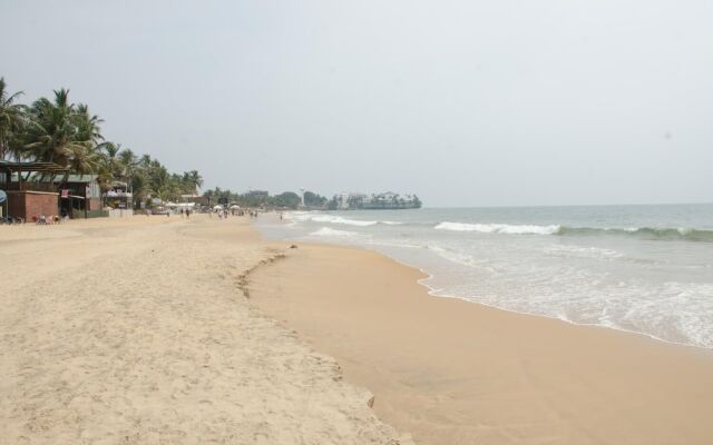 Lavinia Beach Hostel