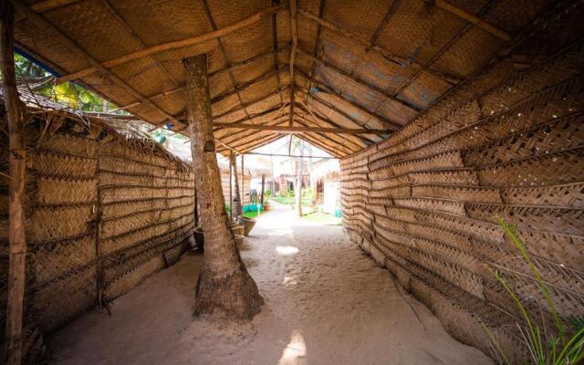 Om Sai Beach Huts