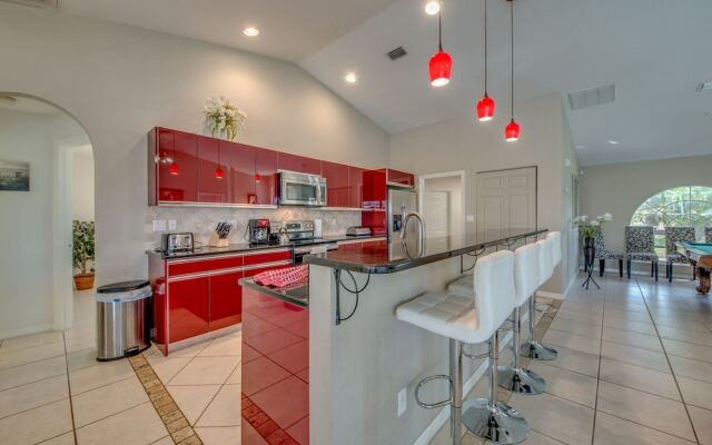 Villazo Ann - Roelens Vacations