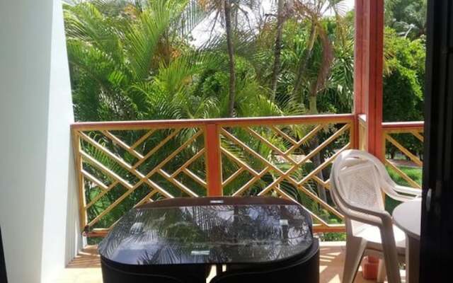 Property With One Bedroom In Sainte Anne With Enclosed Garden 300 M From The Beach