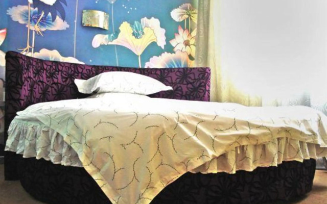 Qianli Express Hotel