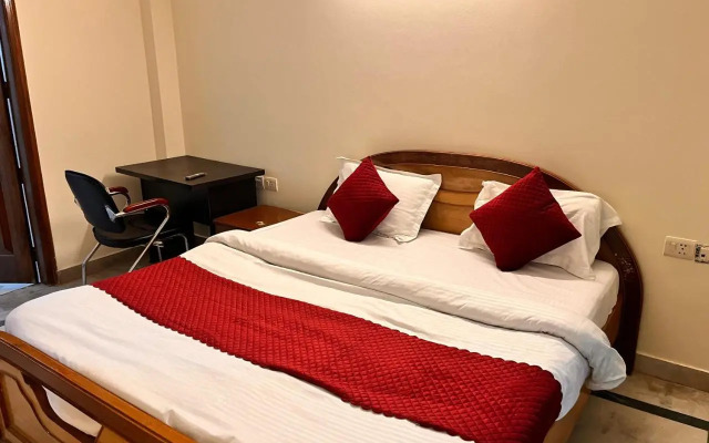 OYO Rooms 786 Old Gurgaon