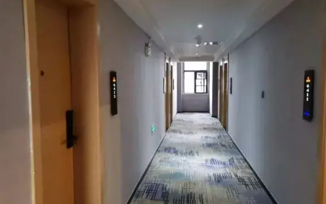 Tung Pak King Hyatt Delicate Hotel