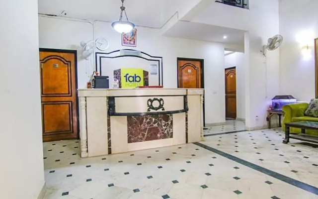 Fabhotel Singh Suite