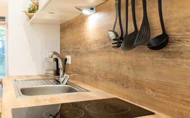 Cozy studio with private garden