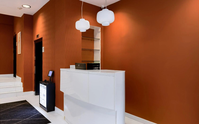 Hotel 27 by LuxUrban