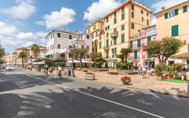 Nice Apartment in Rapallo With Wifi and 1 Bedrooms