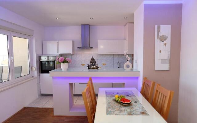 Apts Vidosava - 100m from the sea