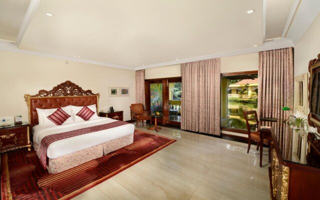 Mayfair Lagoon