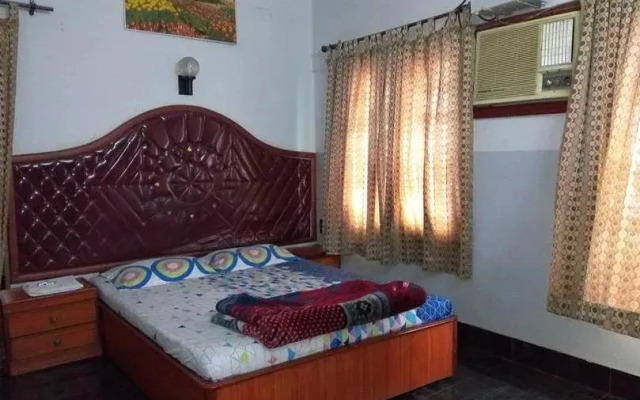 Hotel Ayodhya