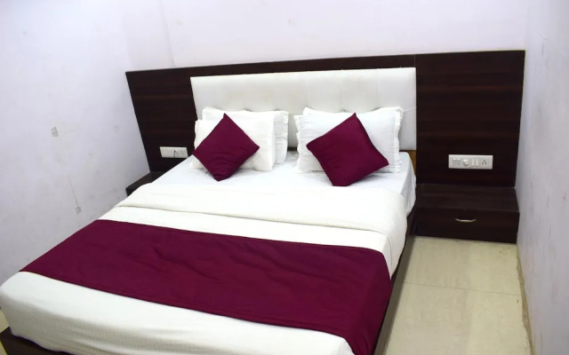 Hotel Jaunt Inn By Sky Stays