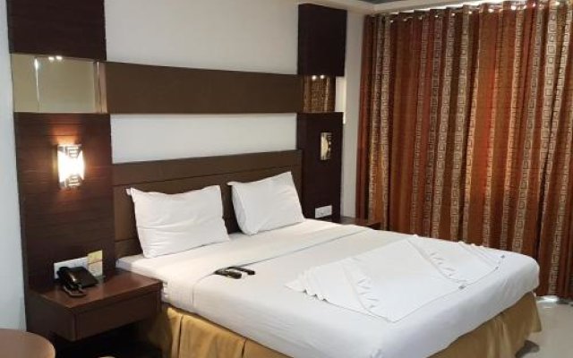 Hotel Swagath Grand Suchitra