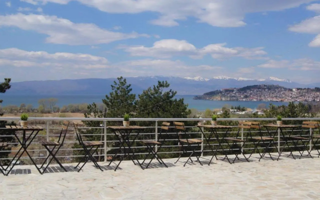 Villa Megdani
