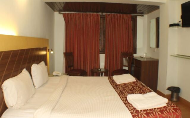 OYO 7454 Hotel Ronaldo's