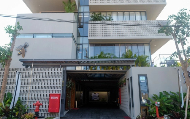 Sans Hotel RG Living Jogja by RedDoorz