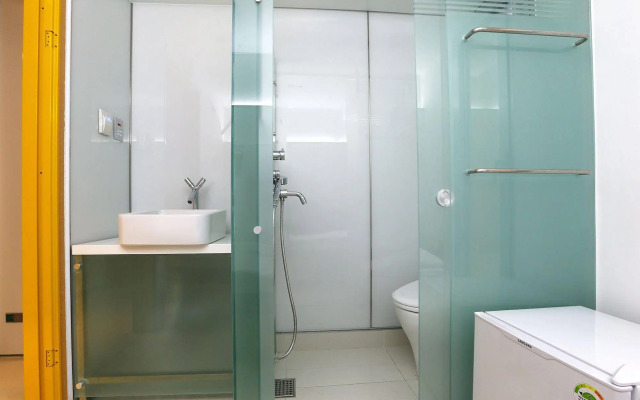 Lookhome Guesthouse (female only)