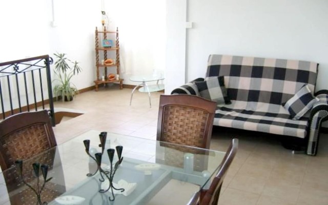 Apartment With 2 Bedrooms in Grand Gaube, With Wonderful sea View, Fur