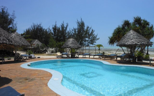Mbuyuni Beach Village - Bungalows