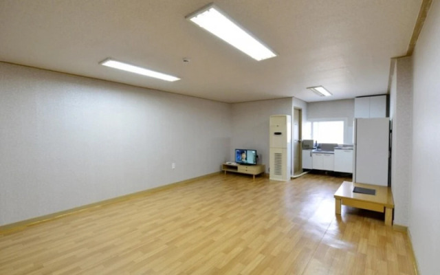 Yeoncheon Valley Bed & Breakfast Pension