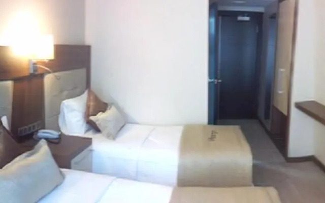 Vesta Fuar Hotel