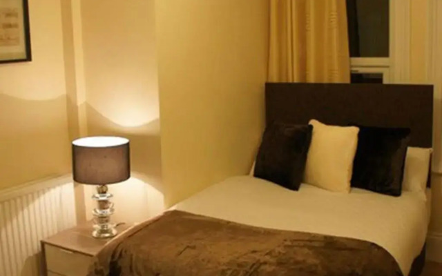 Sapphire Hotel