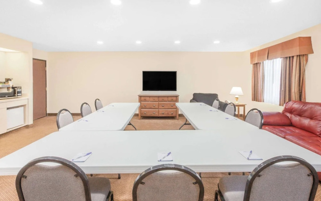 Baymont By Wyndham Port Huron