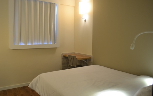 ibis budget Divinopolis