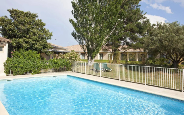 Golden Tulip Avignon Le Paradou