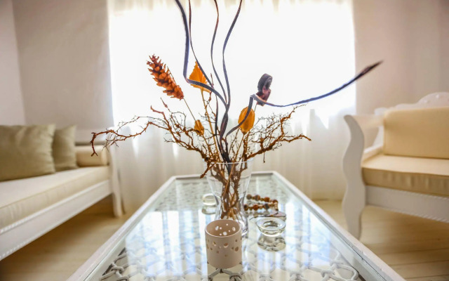 Tholaria Boutique Hotel