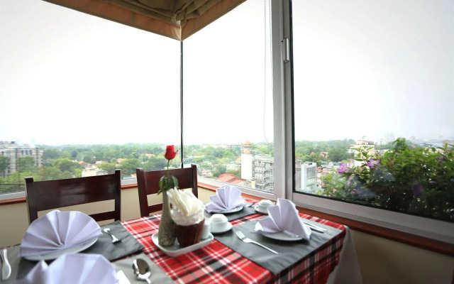 Moon View Hotel