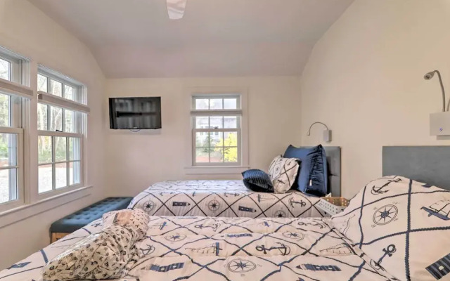 Cape Cod Cottage w/ Fire Pit - Walk to Beach!