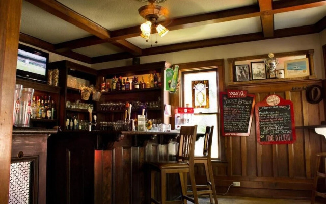 Distinctive Inns of Kingsville Inn31