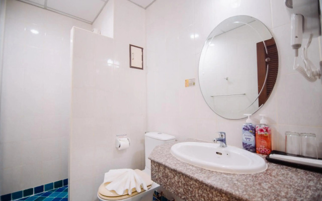 Patong Beach Side Hotel