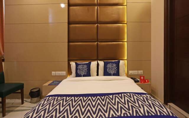 OYO 5614 Hotel Rolex Inn