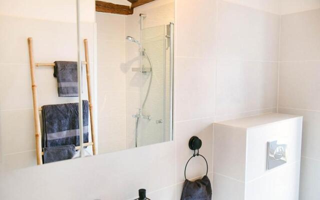 Apartment D & Studio L