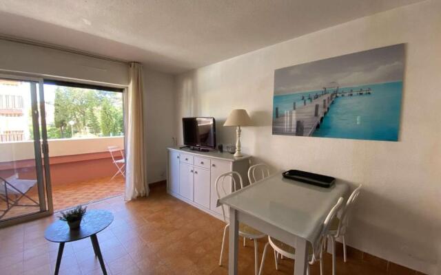 Appartement Sainte-Maxime, 1 pièce, 4 personnes - FR-1-226-294