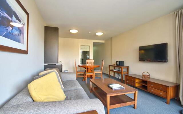 The Beacon - 2 Bedroom Town Center Apartment