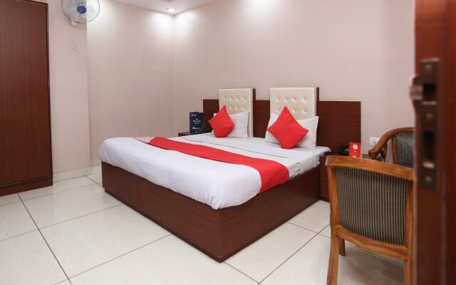 OYO 7831 Hotel King's
