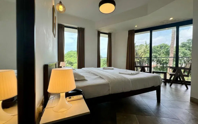 Half Hotel