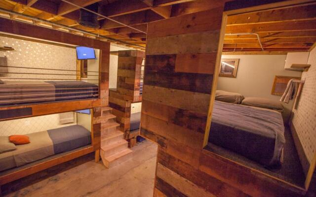 PodShare Los Feliz - Hostel
