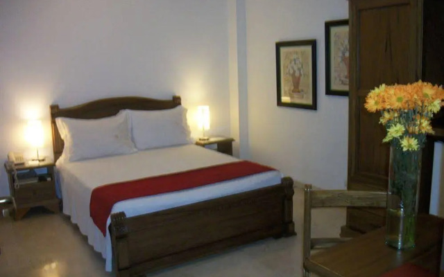 Ayenda 1416 Castellana Real