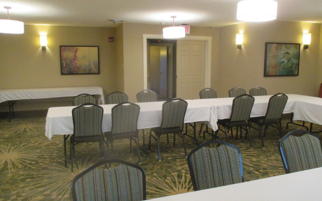 Best Western Plus Menomonie Inn & Suites