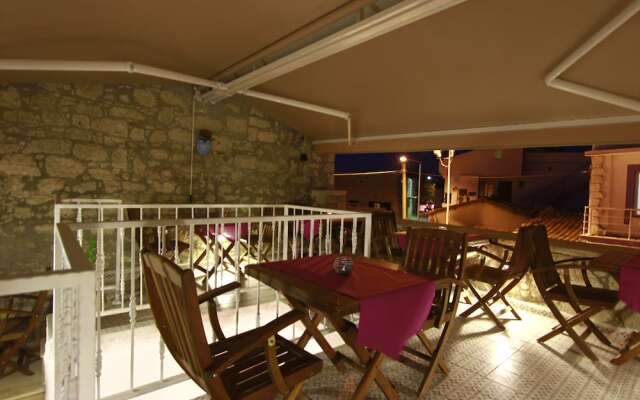 Aksam Sefasi Hotel