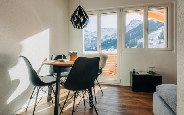 Chuenislodge3 neu&stilvoll, 2Balkone, echtes Bijou mit top-Aussicht