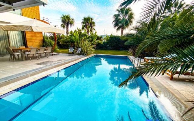 Luxurious private villa in Cesme Mamurbaba - 5min to beach & Alacati