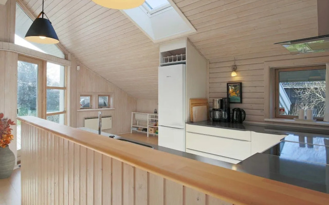 8 Person Holiday Home in Dronningmolle